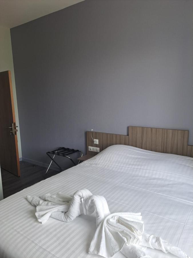 Le Petit Vedaquais Bed & Breakfast Vaas Екстериор снимка